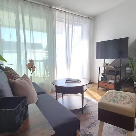 Apartamento Ari's Domizil - Tiny House Im Dachboden - 2 Bregenz