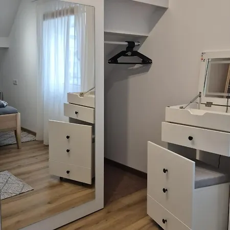 Ari's Domizil - Tiny House Im Dachboden - 2 Bregenz