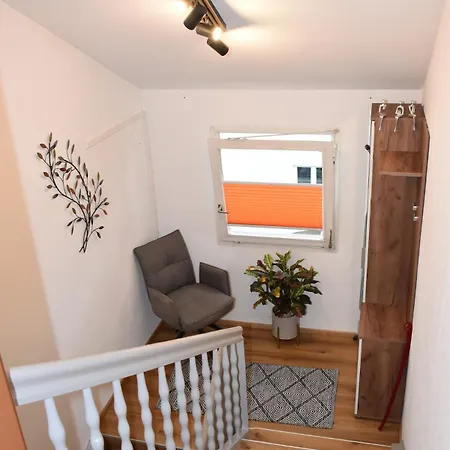 Apartamento Ari's Domizil - Tiny House Im Dachboden - 2 Bregenz